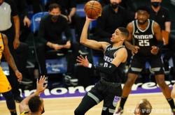 包含NBA常规赛倒计时，北京首钢集结日防线松动，细节引发关注，底气十足，控场能力受关注的词条-九游体育