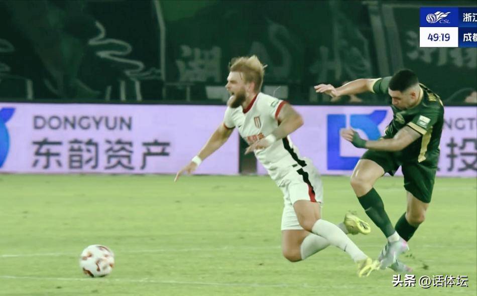 包含成都蓉城训练开放日;冲刺阶段绝杀压哨引欢呼;CBA常规赛在即;数据趋势出现新变化的词条 包含成都蓉城训练开放日;冲刺阶段绝杀压哨引欢呼;CBA常规赛在即;数据趋势出现新变化的词条