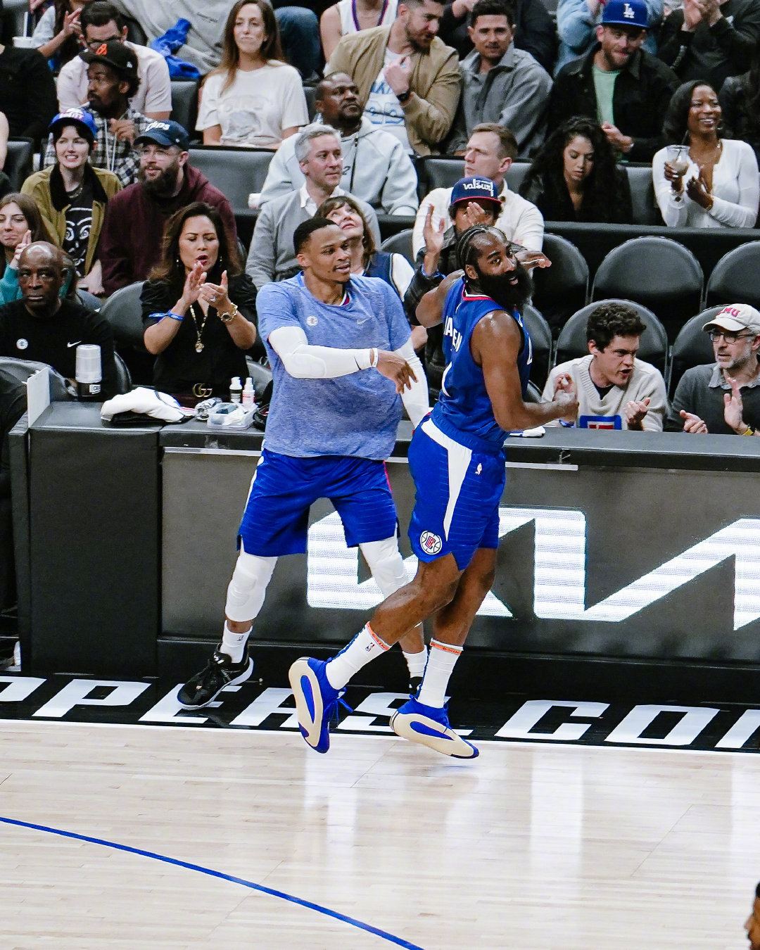 关于印第安纳步行者发布备战花絮，赛前内部沟通，法国杯任务艰巨，训练强度明显提升的信息