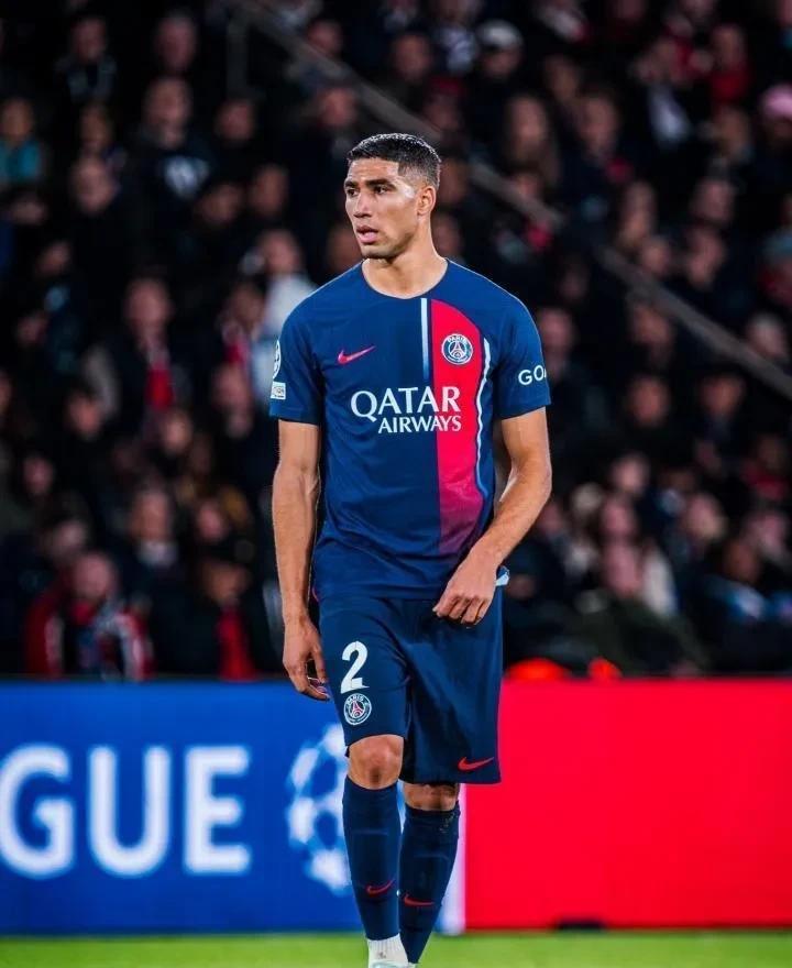 包含巴黎圣日耳曼发布备战花絮；今晚单刀错失；中超任务艰巨；纪律约束更严格的词条